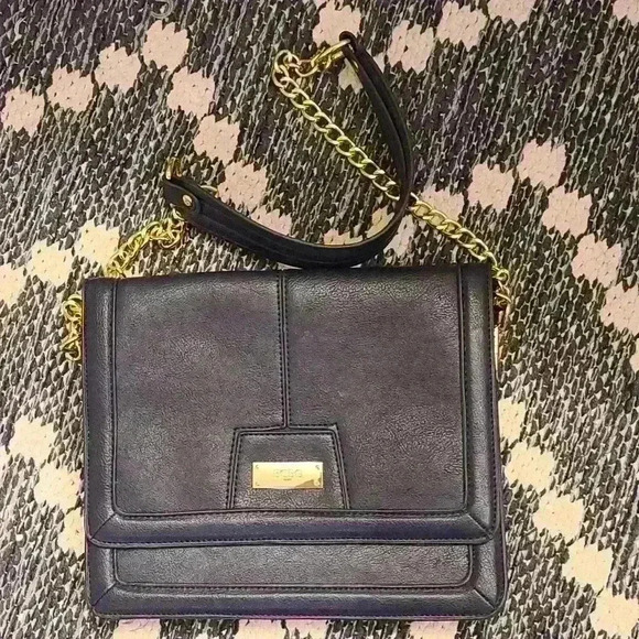 BCBG - Picture 1 of 4